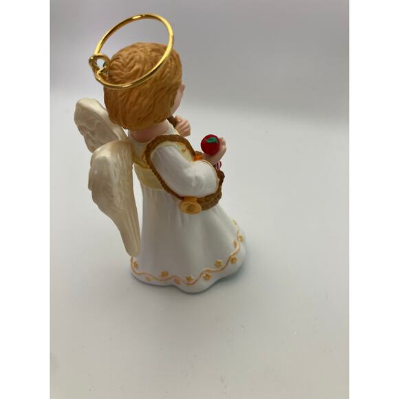 Hallmark Christkindl Christmas Visitors Keepsake Ornament Angel Collector's - Picture 3 of 10